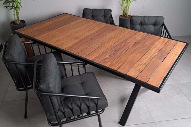 Iroko Izgaralı Metal Çerçeveli Masa - Görsel 10